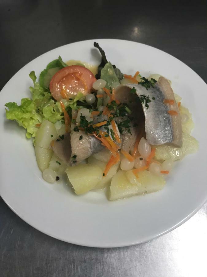 Hotel Restaurant L'Agapanthe Pont-de-Salars Kültér fotó