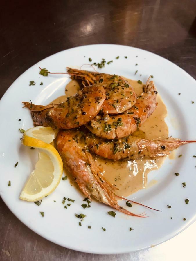 Hotel Restaurant L'Agapanthe Pont-de-Salars Kültér fotó